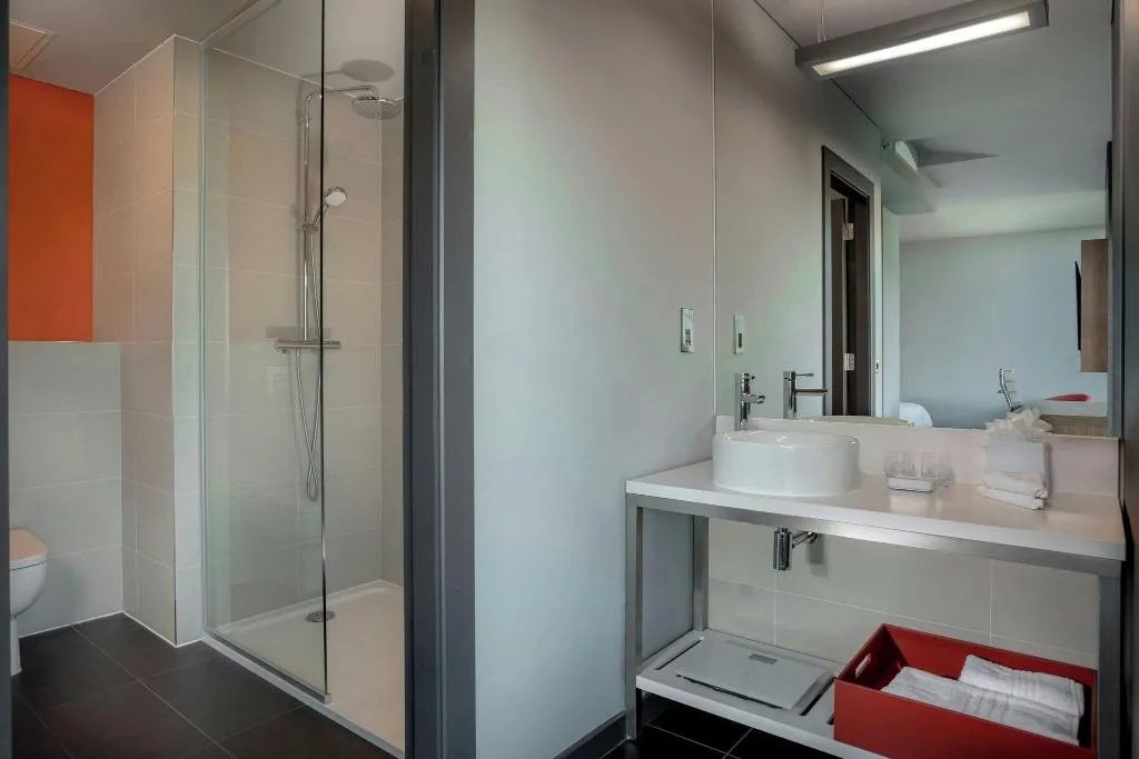 DOUBLE TWO DOUBLE BEDS NON SMOKING Room, Aloft Dublin City, Dublin