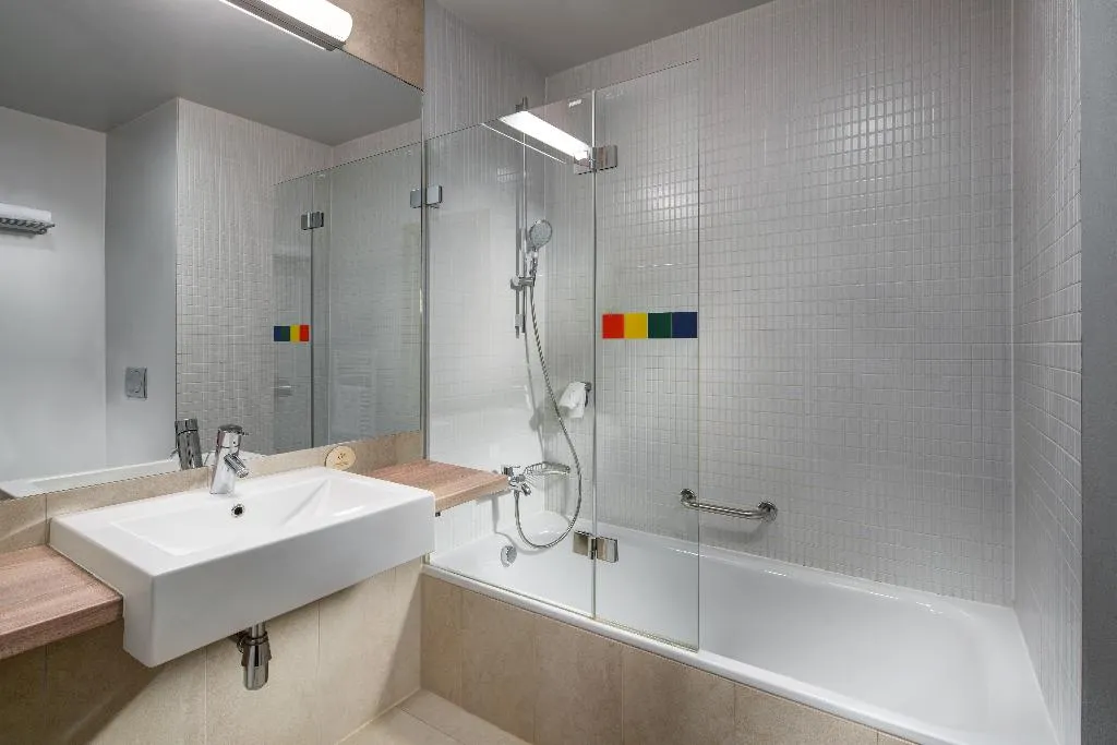 Double or Twin STANDARD Room, Quality Hotel Ostrava City, Prague