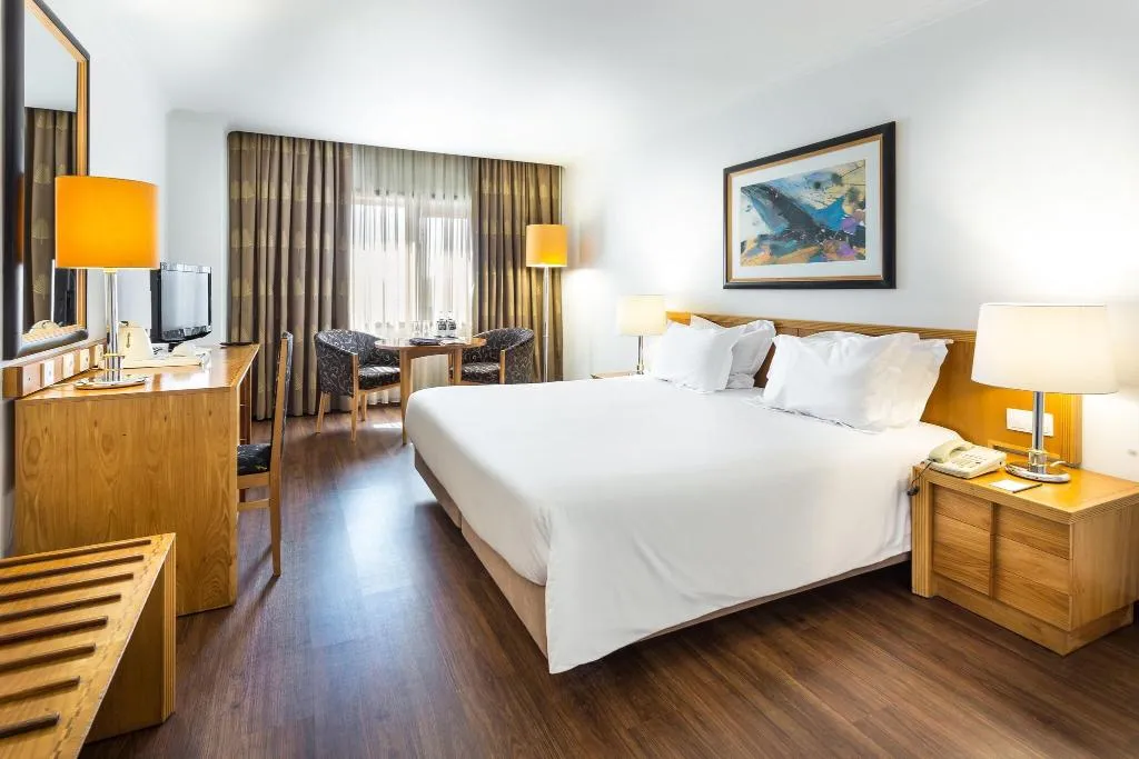 Room, Radisson Blu Hotel, Lisbon, Lisbon
