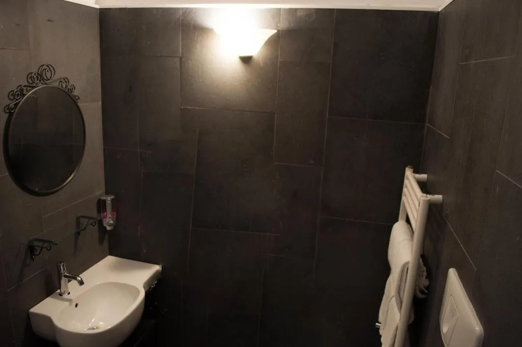 Room, Hotel Neronensis, Naples