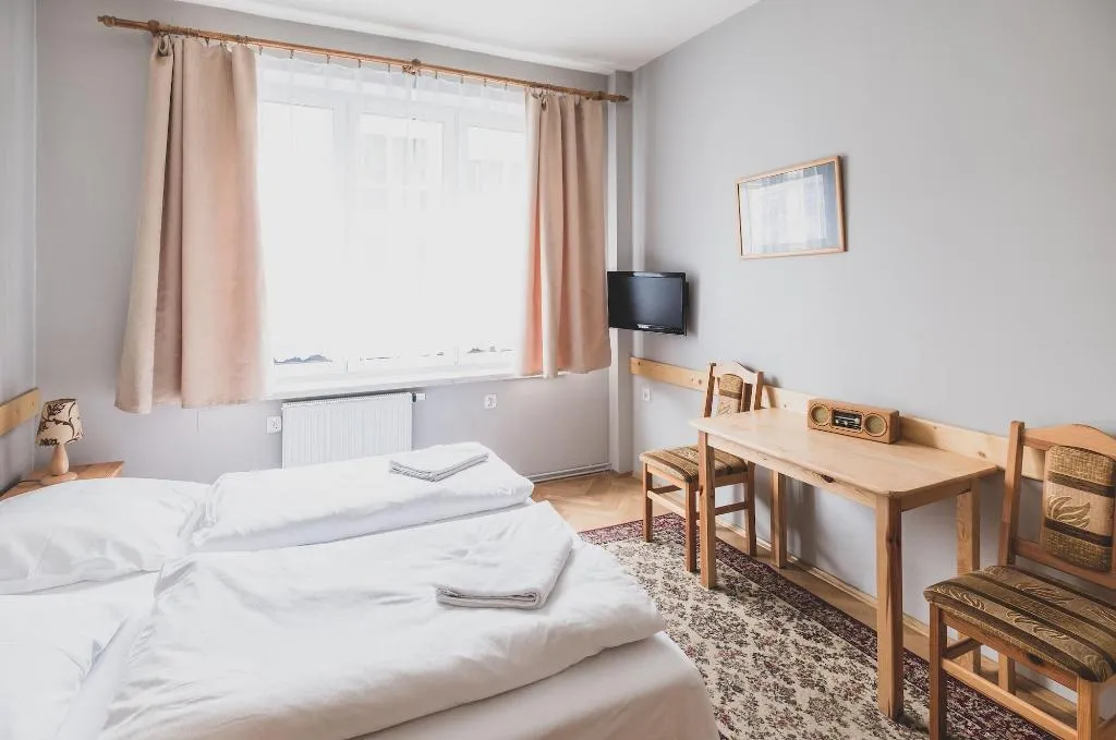 Room, Cybulskiego Guest Rooms, Krakow