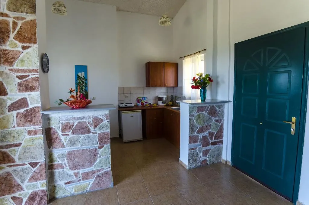 APARTMENT WITH TERRACE Room, The Small Village, Kos