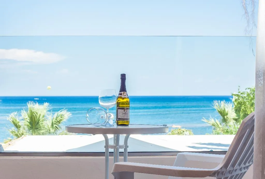 Double or Twin DELUXE SEA VIEW Room, Lido Star, Rhodes
