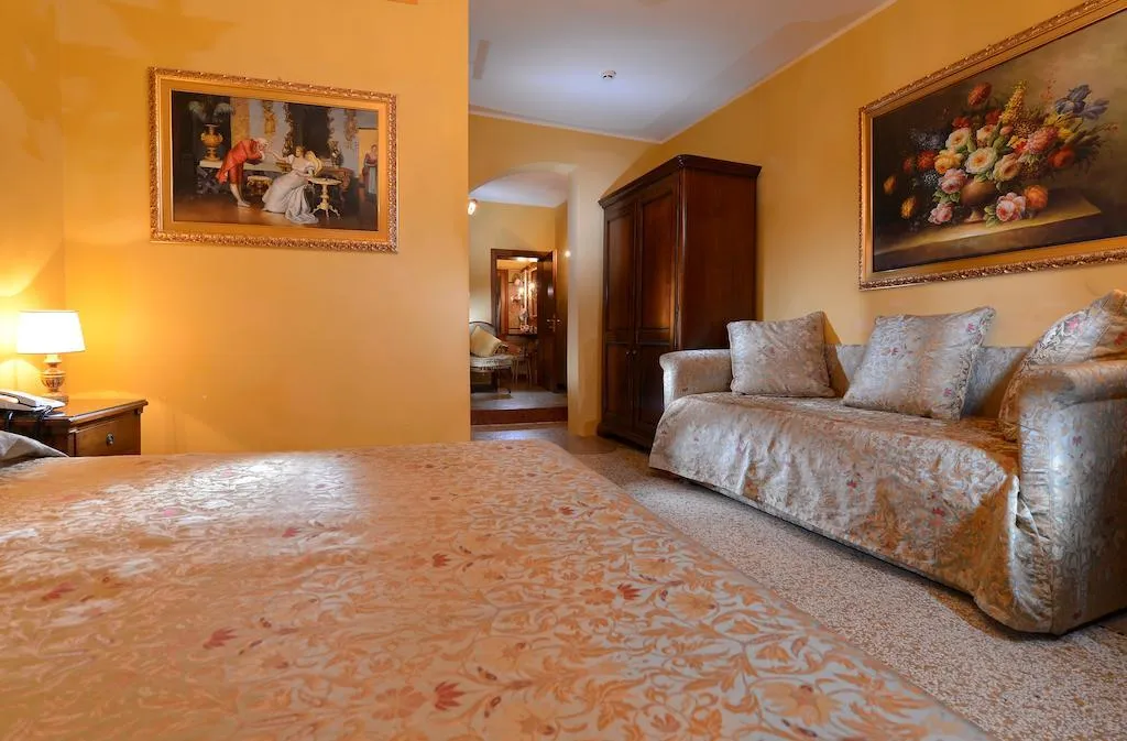 QUADRUPLE STANDARD Room, Antico Panada, Venice