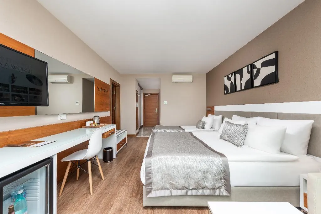 FAMILY ROOM CONNECTING ROOM Room, White City Resort Hotel, Antalya