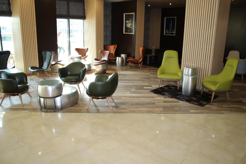 Lobby, Golden Tulip Varna Hotel, Varna