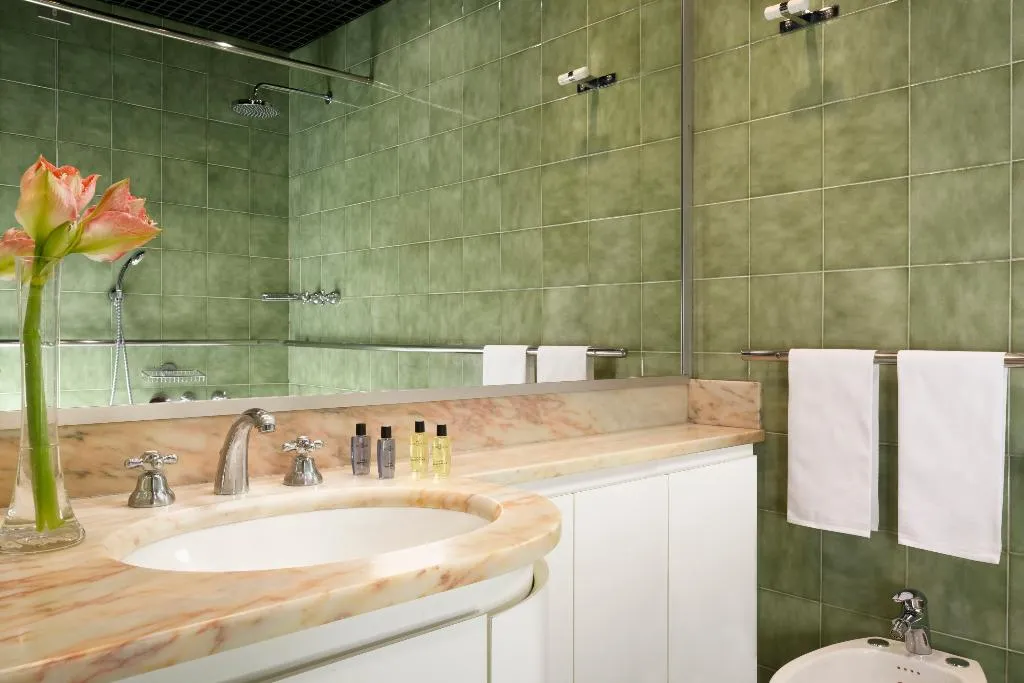DOUBLE SINGLE USE CLASSIC Room, UNA HOTELS Hotel Residence Contessa Jolanda Milano, Milan