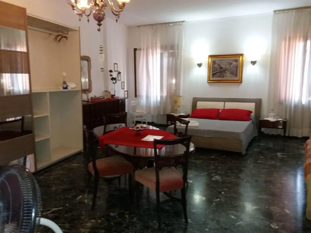 Room, Venice Martina S Home, Venice