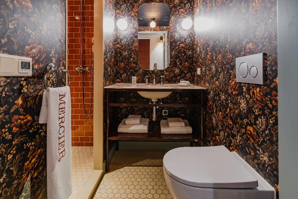 DOUBLE BASIC Room, Hotel Mercier, Amsterdam