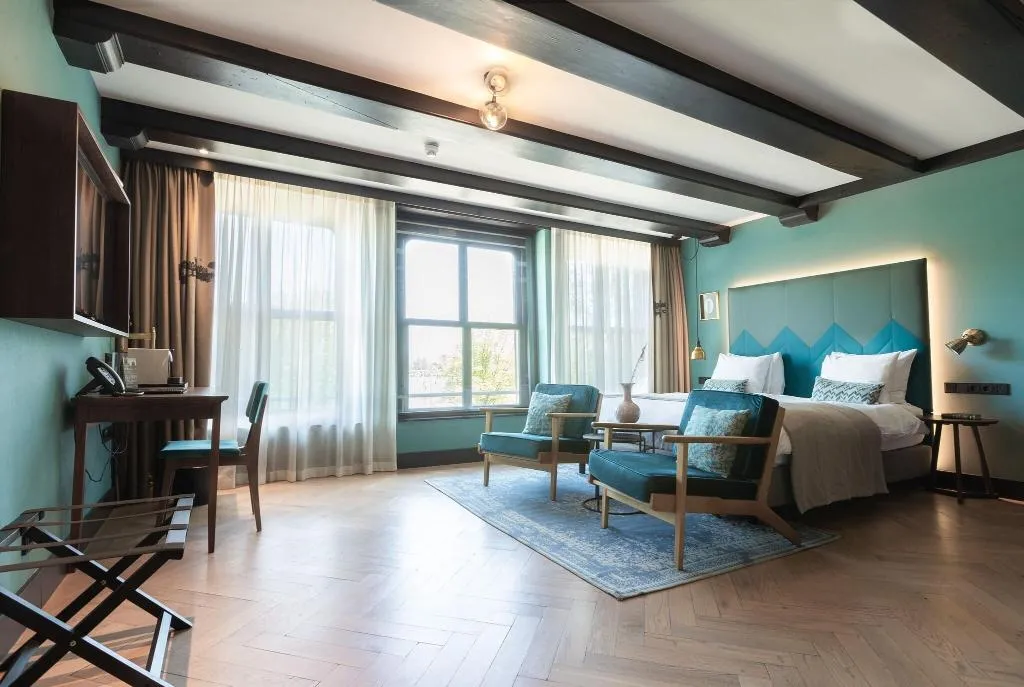 DOUBLE KING SIZE BED Room, The Hendrick S Hotel, Amsterdam