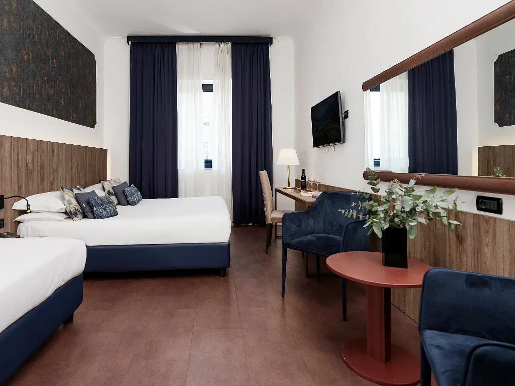 TRIPLE STANDARD Room, Grand Hotel Tiberio, Rome