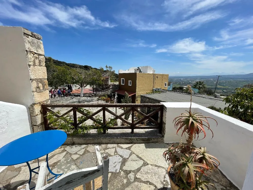 SINGLE GARDEN VIEW Room, Arolithos Traditional Cretan Village, Crete