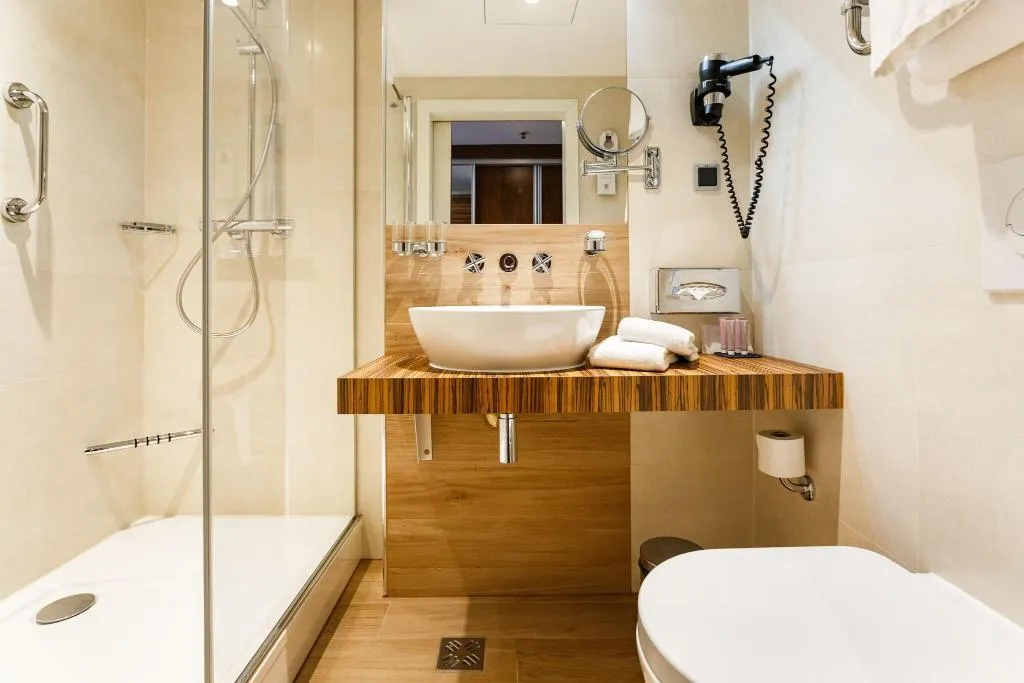 Room, Avalon Hotel & Conferences, Riga