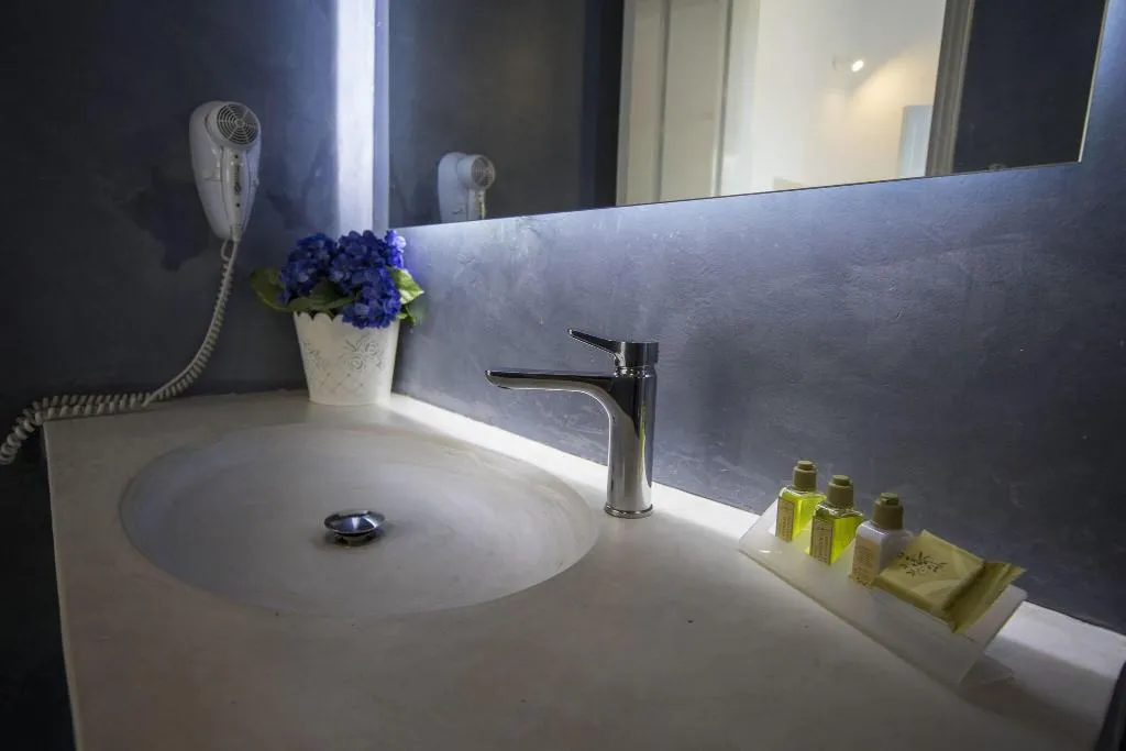 Room, Anemomilos, Santorini