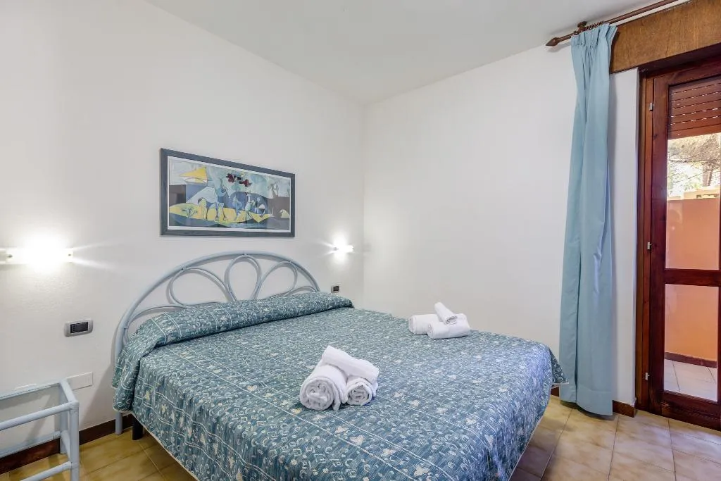 APARTMENT ONE BEDROOM ONE BATHROOM Room, Club Hotel Residence Baiaverde, Alghero