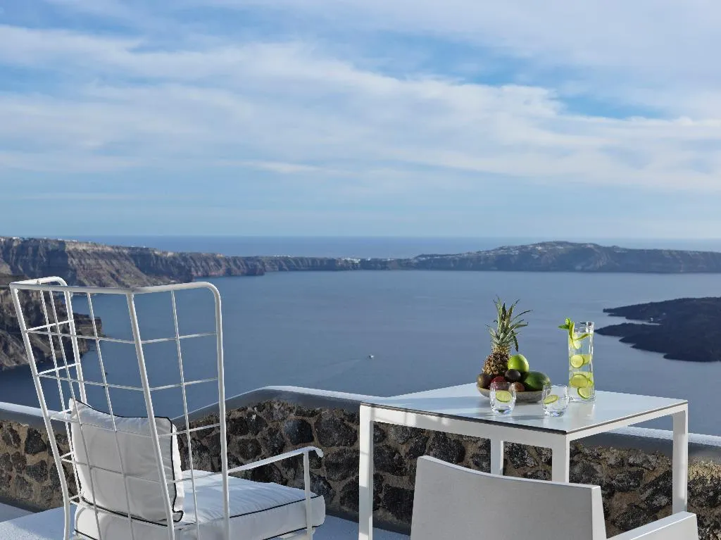 SUITE SEA VIEW Room, Katikies Chromata Santorini - The Leading Hotels, Santorini