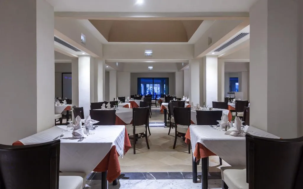 Restaurant, Cesar Thalasso & Convention, Tunisia