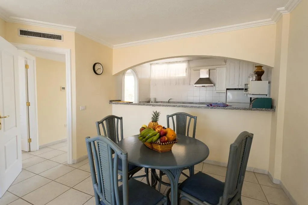 APARTMENT SEA VIEW ONE BEDROOM Room, El MarquÃ©s Palace by Intercorp Hotel Group, Tenerife