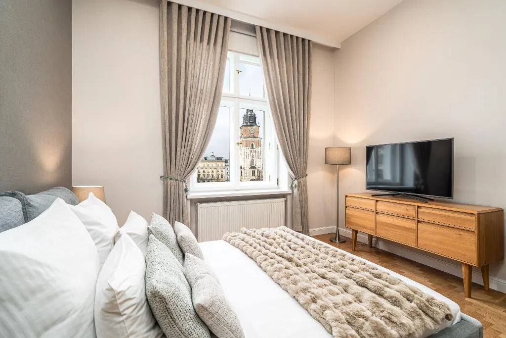 STUDIO CITY VIEW Room, Venetian House Market Square Aparthotel, Krakow