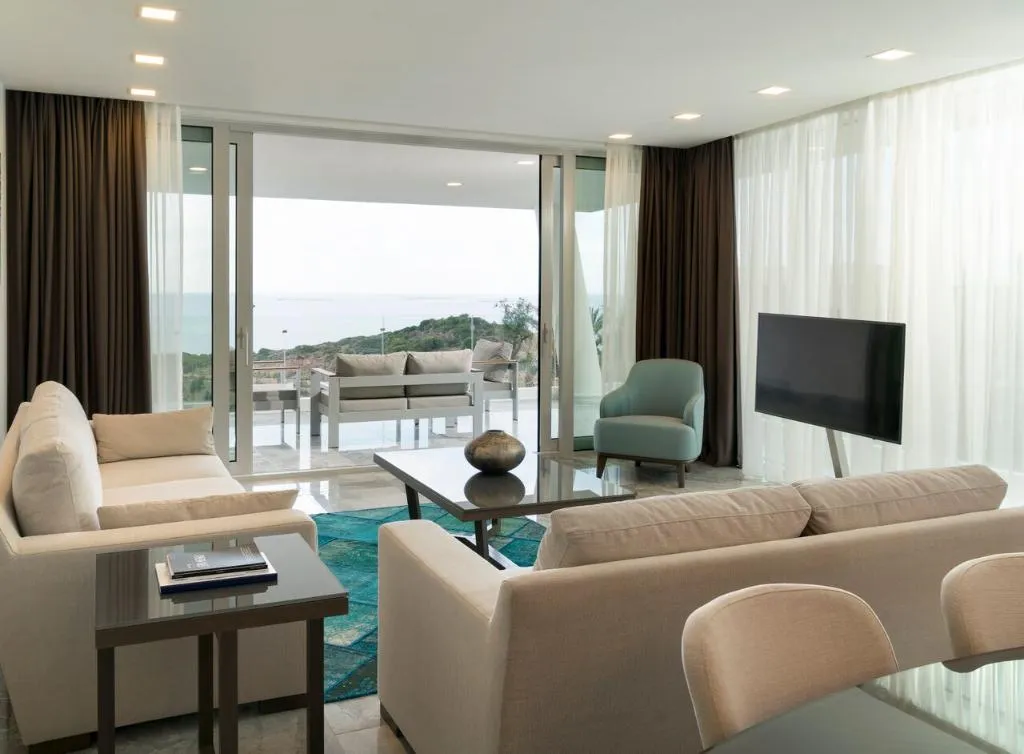 FAMILY ROOM SEA VIEW WITH TERRACE Room, Le Meridien Bodrum Beach Resort, Bodrum