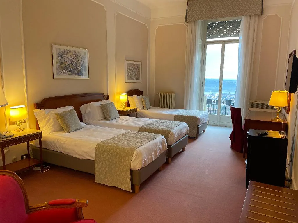 TRIPLE LAKE VIEW Room, I Palazzi - Palace Grand Hotel Varese, Milan