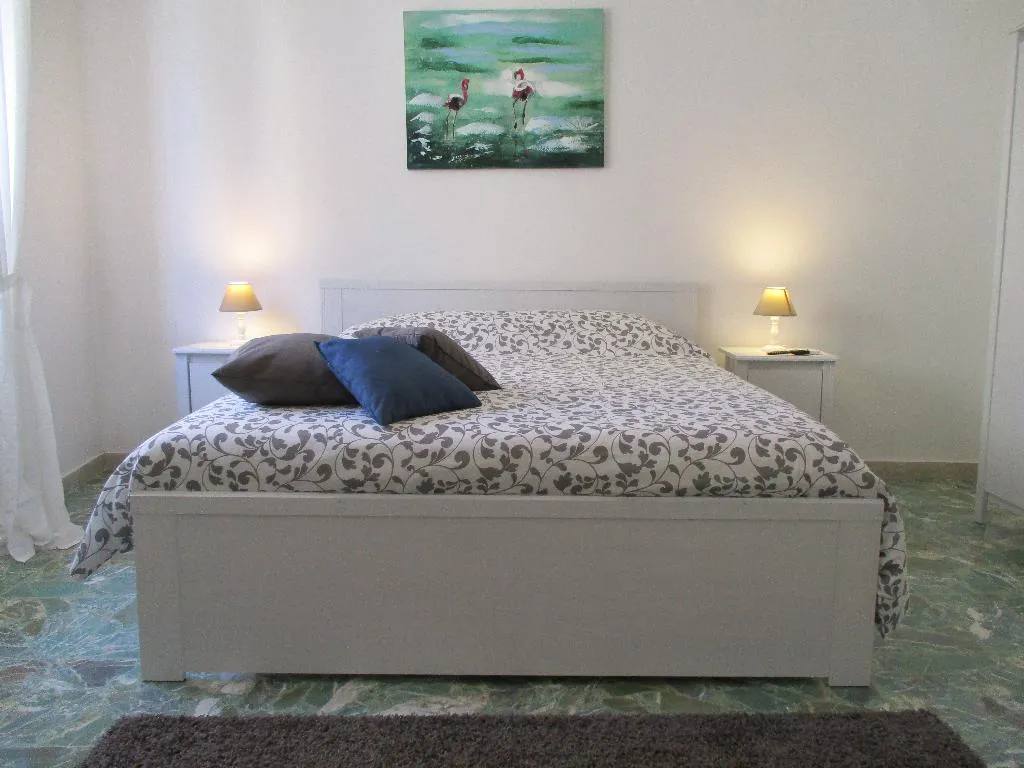 QUADRUPLE DELUXE TWO BEDROOM Room, Maison Ortigia, Catania