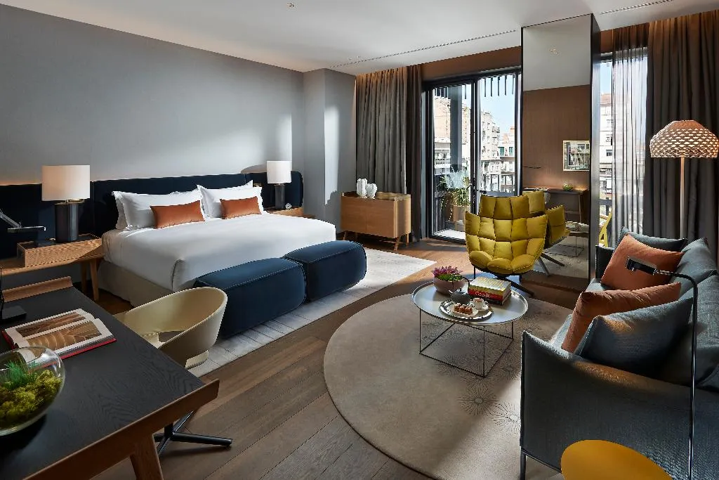 JUNIOR SUITE STANDARD Room, Mandarin Oriental, Barcelona, Barcelona