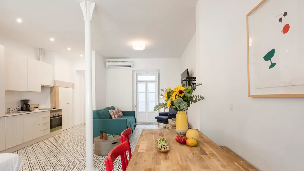 STUDIO DELUXE Room, Lisbon Serviced Apartments - Castelo de S. Jorge, Lisbon