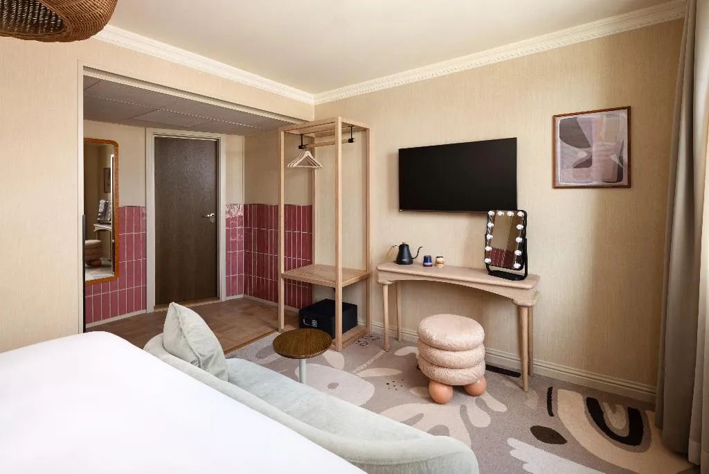 DOUBLE DELUXE Room, NH Copenhagen Grand Joanne, Copenhagen