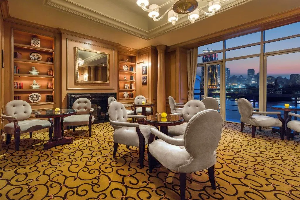 Bar, Kempinski Nile Hotel Garden City Cairo, Cairo