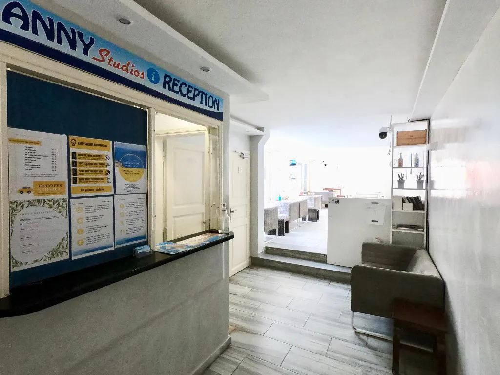 Lobby, Anny Studios Perissa Beach, Santorini