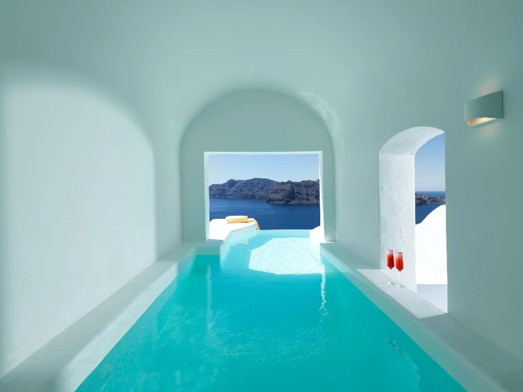 SUITE HONEYMOON Room, Katikies Santorini -Pelagos House, Santorini
