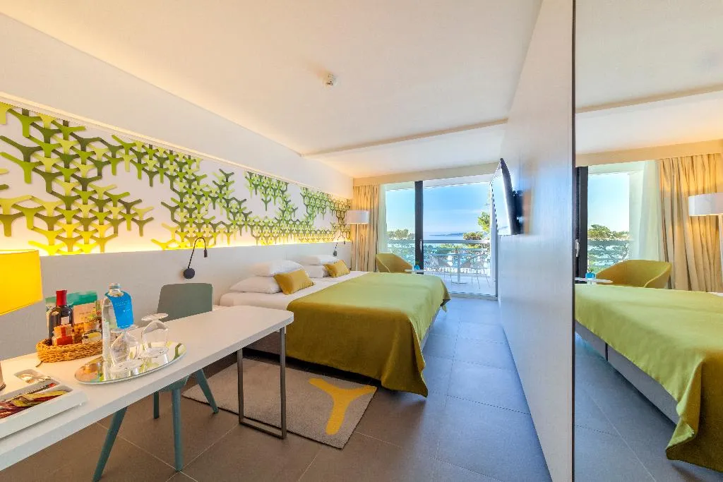 DOUBLE SIDE SEA VIEW Room, Bluesun hotel Berulia, Split
