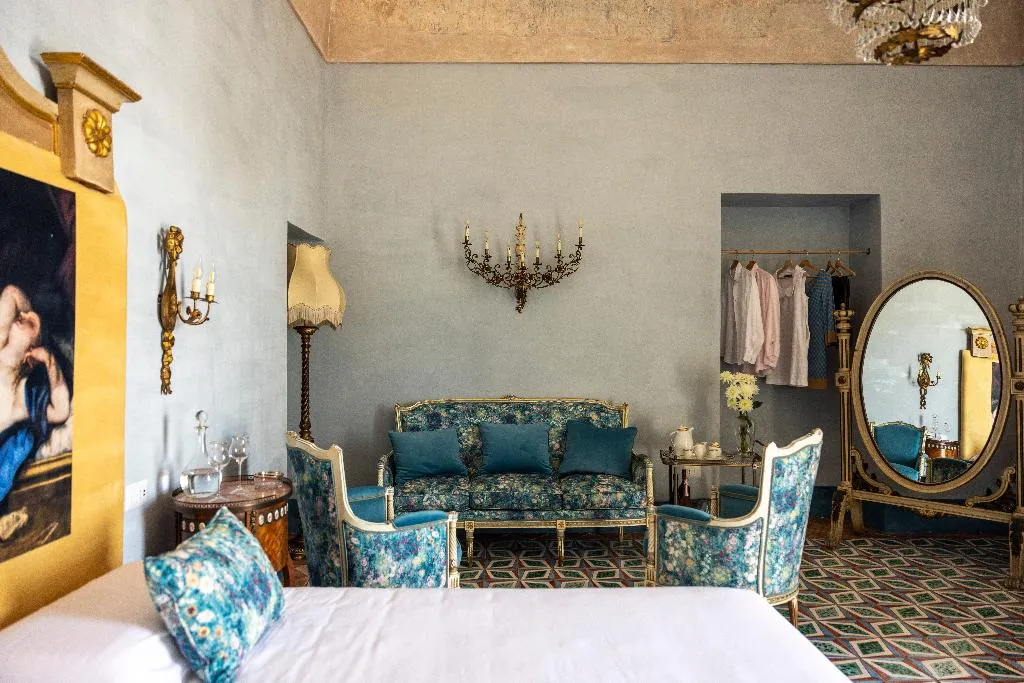 JUNIOR SUITE DELUXE WITH TERRACE Room, Villa De Cillis Carafa, Naples