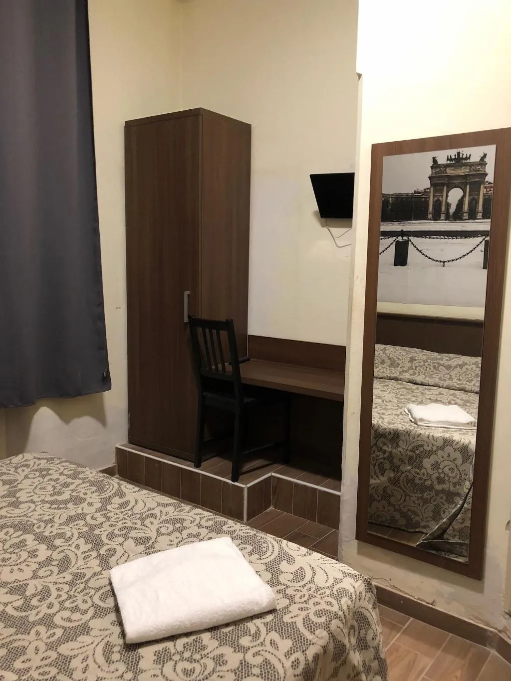 TRIPLE WITH SHARED BATHROOM Room, Hotel Corvetto, Milan