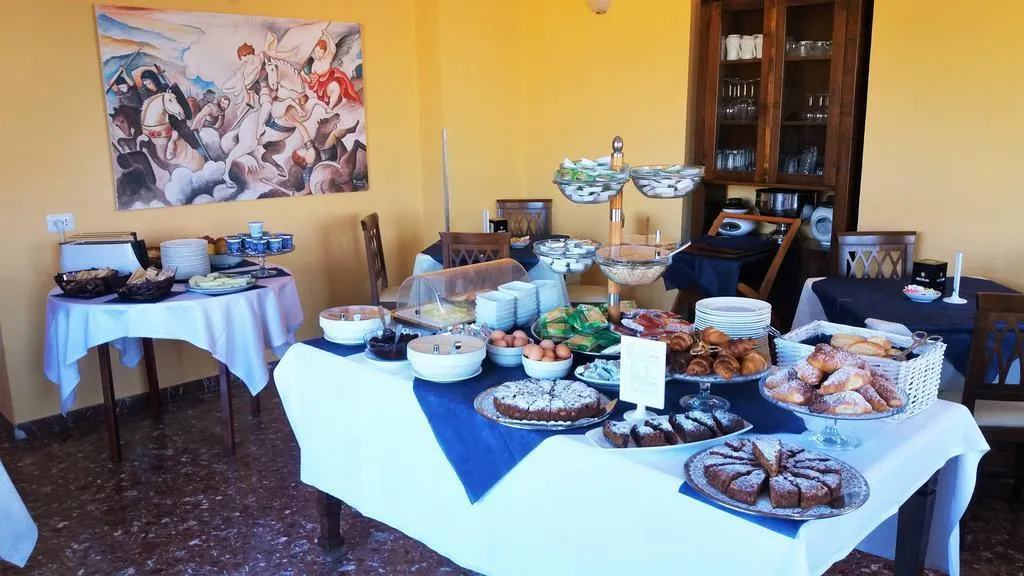 General view, Del Corso, Taormina