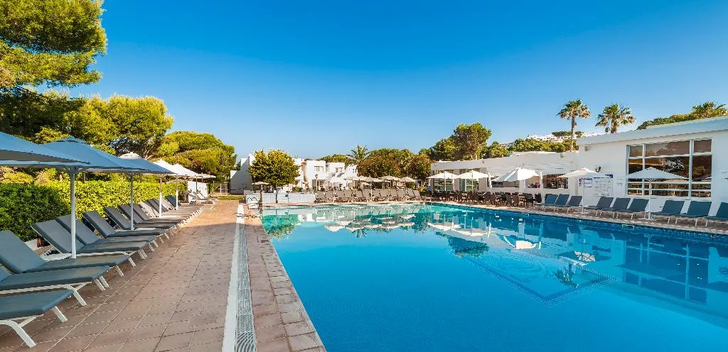 Pool, Globales Lord Nelson, Menorca