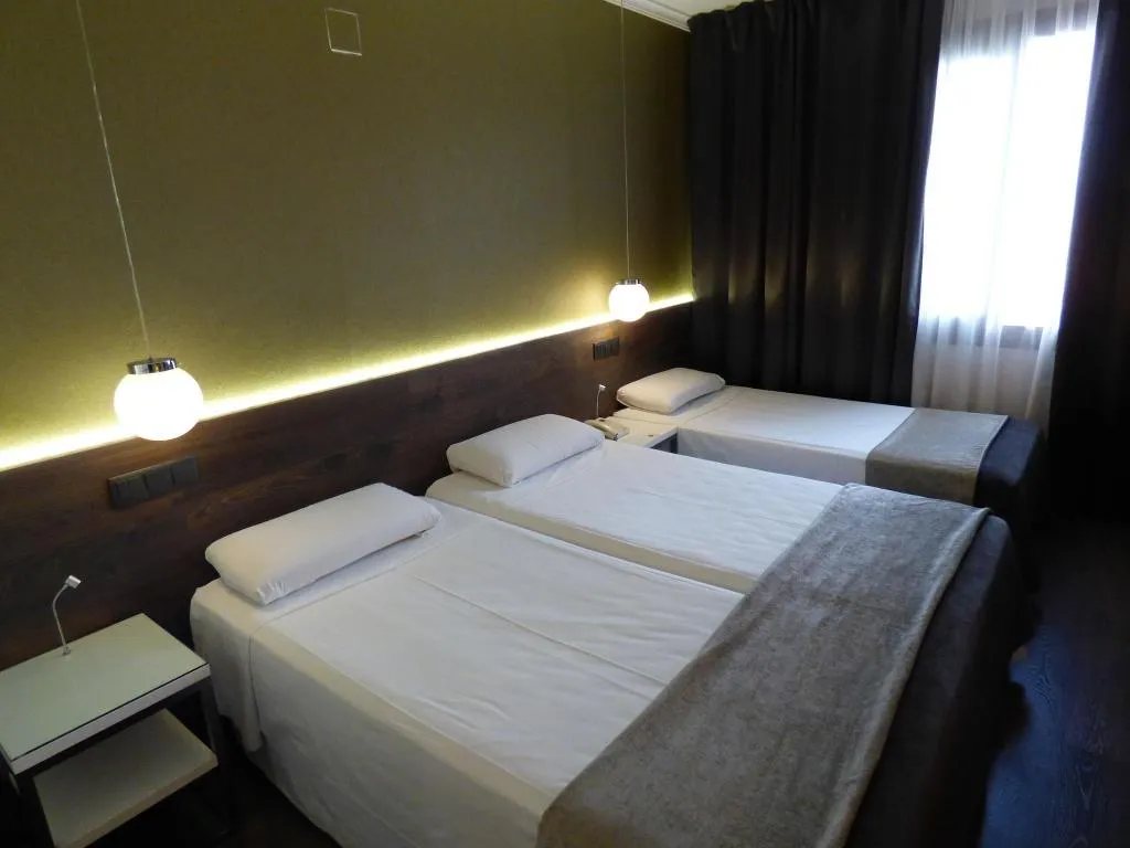 Room, Moderno, Barcelona