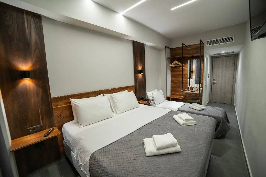 TRIPLE DELUXE Room, Argo, Athens