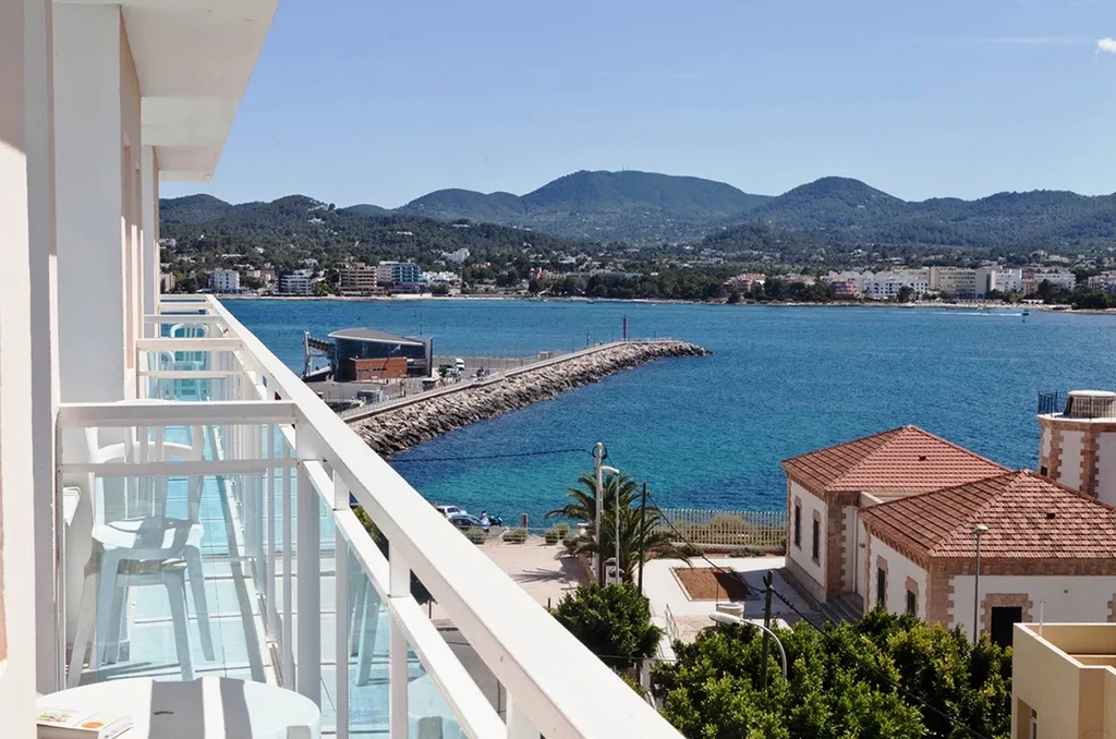 Terrace, Apartamentos Central City, Ibiza