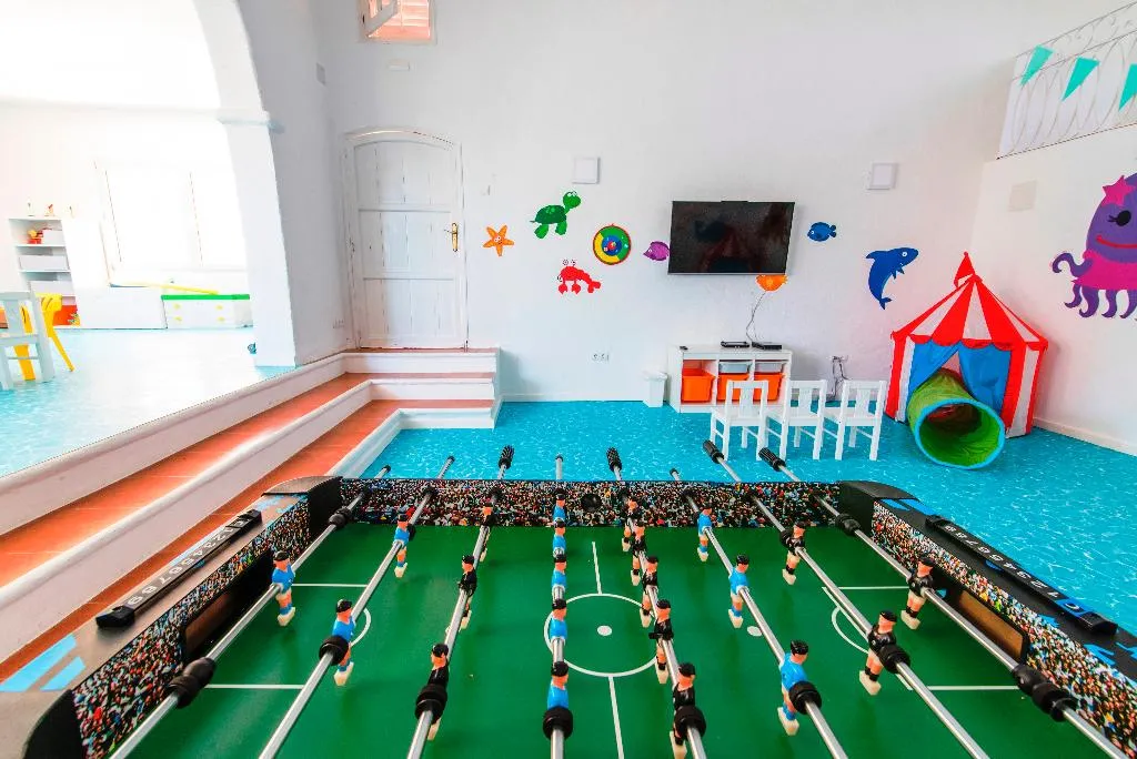Sports and Entertainment, FERGUS Style Punta Arabi, Ibiza