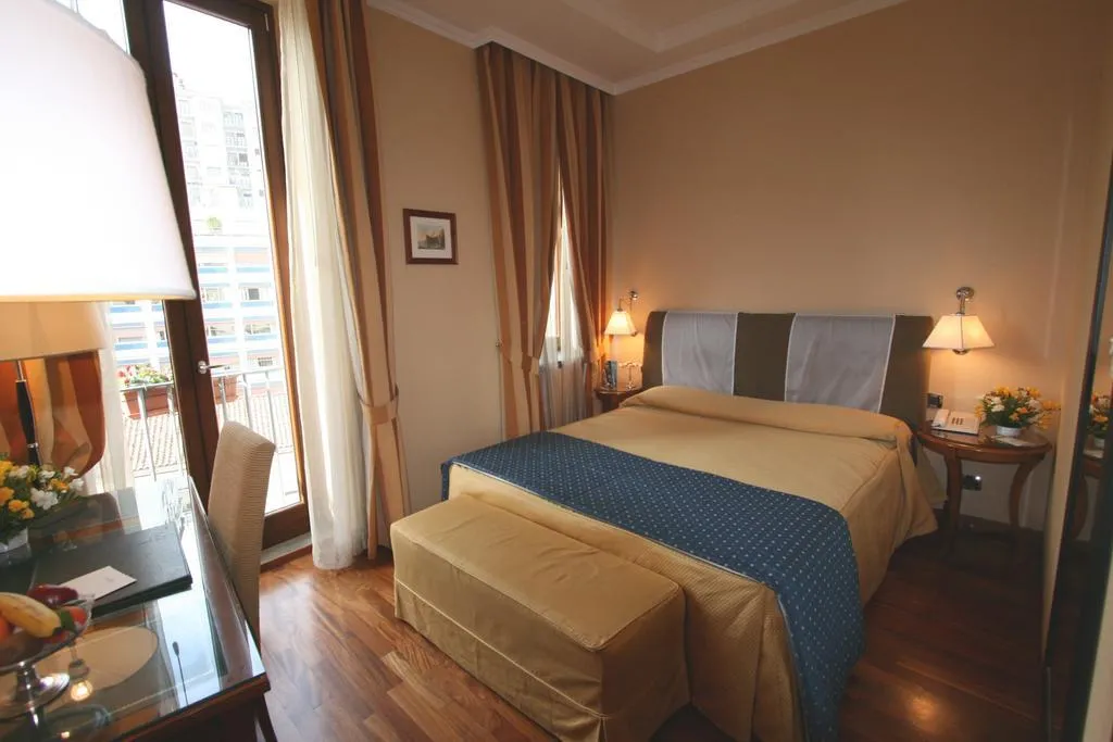 QUADRUPLE STANDARD Room, Palazzo Turchini, Naples