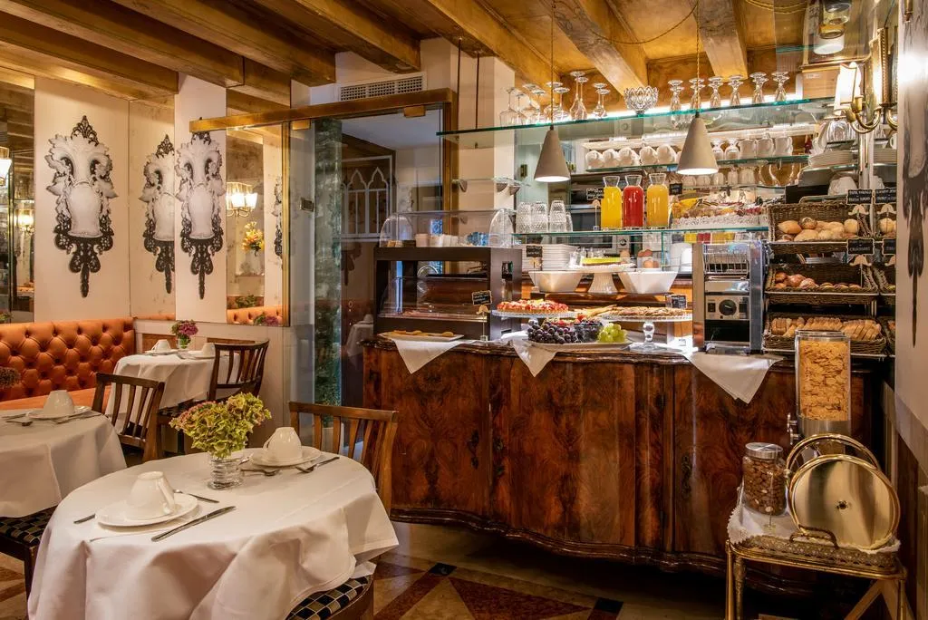 Restaurant, Hotel Santo Stefano, Venice