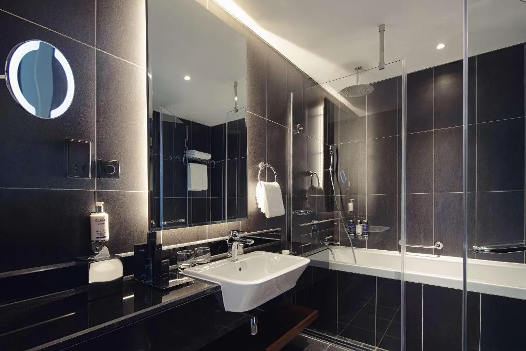 STUDIO SUPERIOR Room, Dukes The Palm Dubai Hotel, Dubai