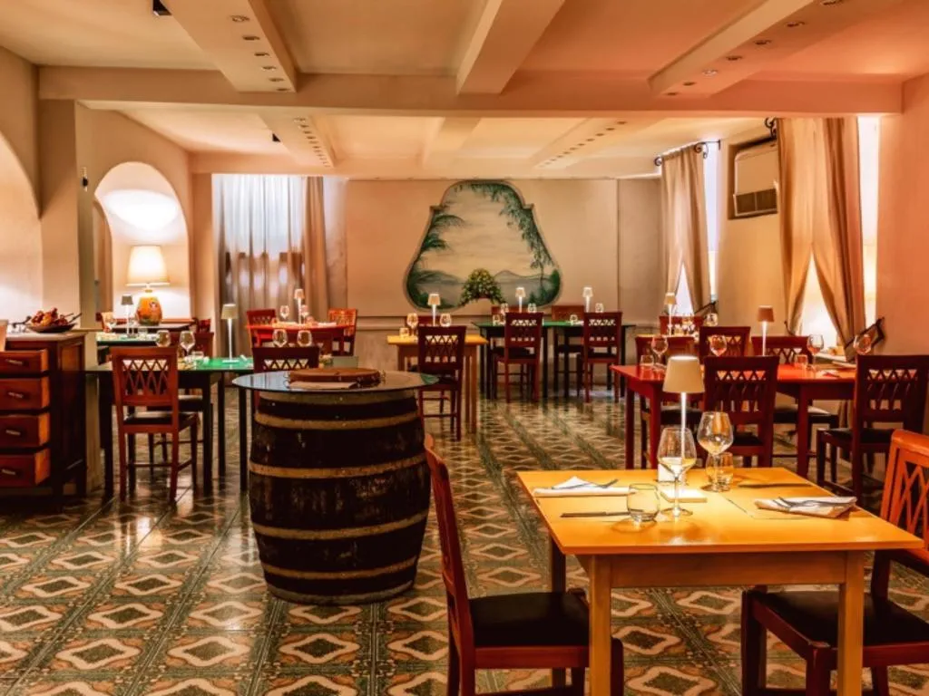 Restaurant, Hotel Oriente - Beach & Spa, Naples