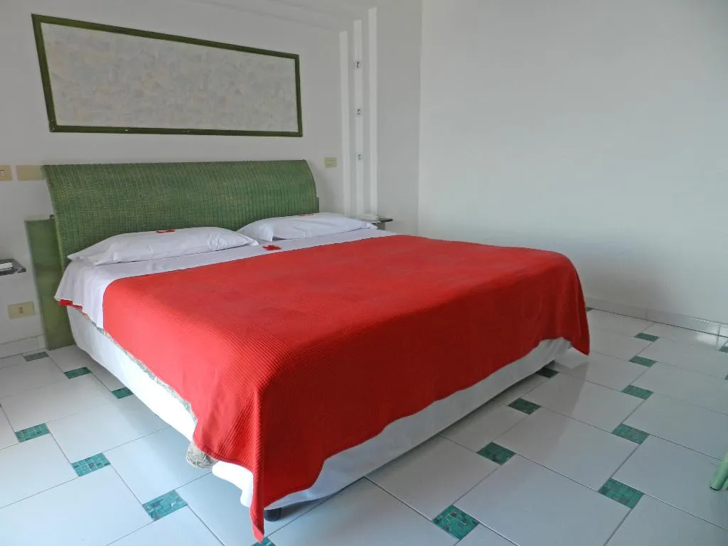 DOUBLE SUPERIOR Room, Holiday Hotel Praiano - Amalfi Coast, Naples