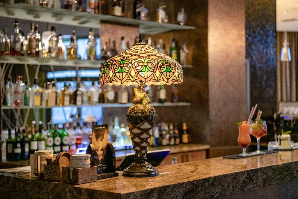 Bar, Lenart, Krakow