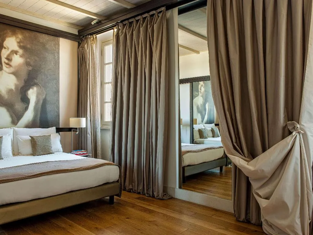 Double or Twin DELUXE Room, Villa Agrippina Gran Meliá, Rome