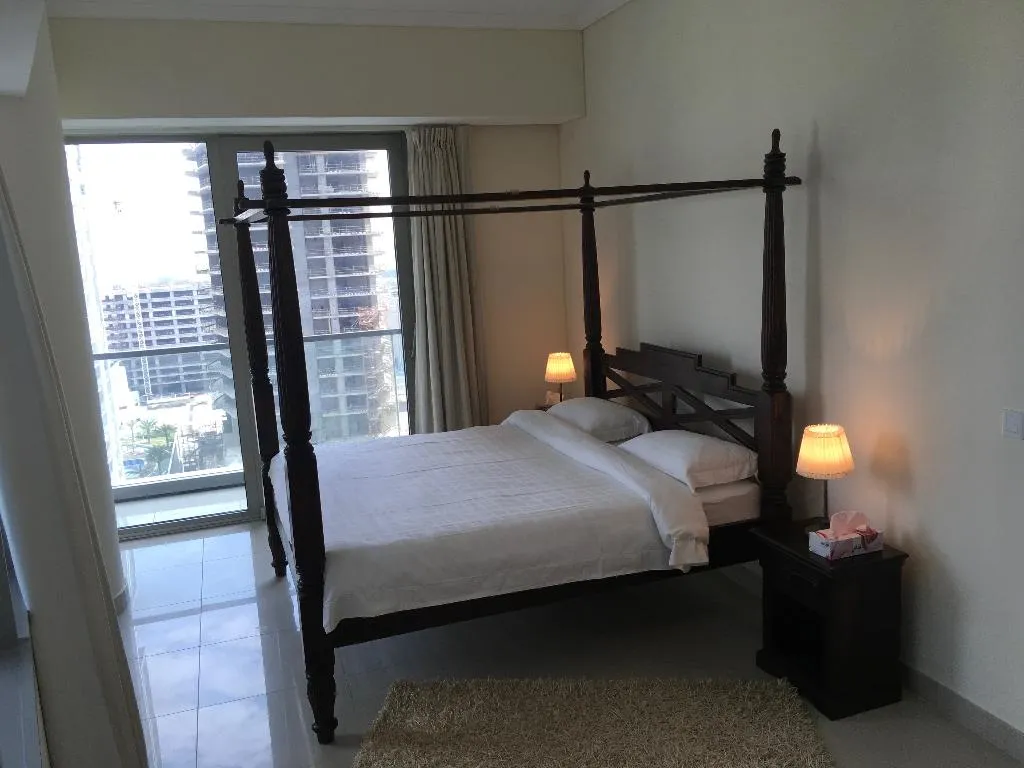 Terrace, Saba 2, Dubai