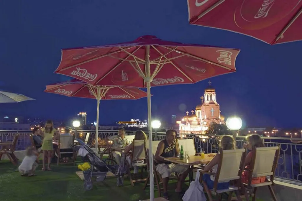 Terrace, Divesta, Varna
